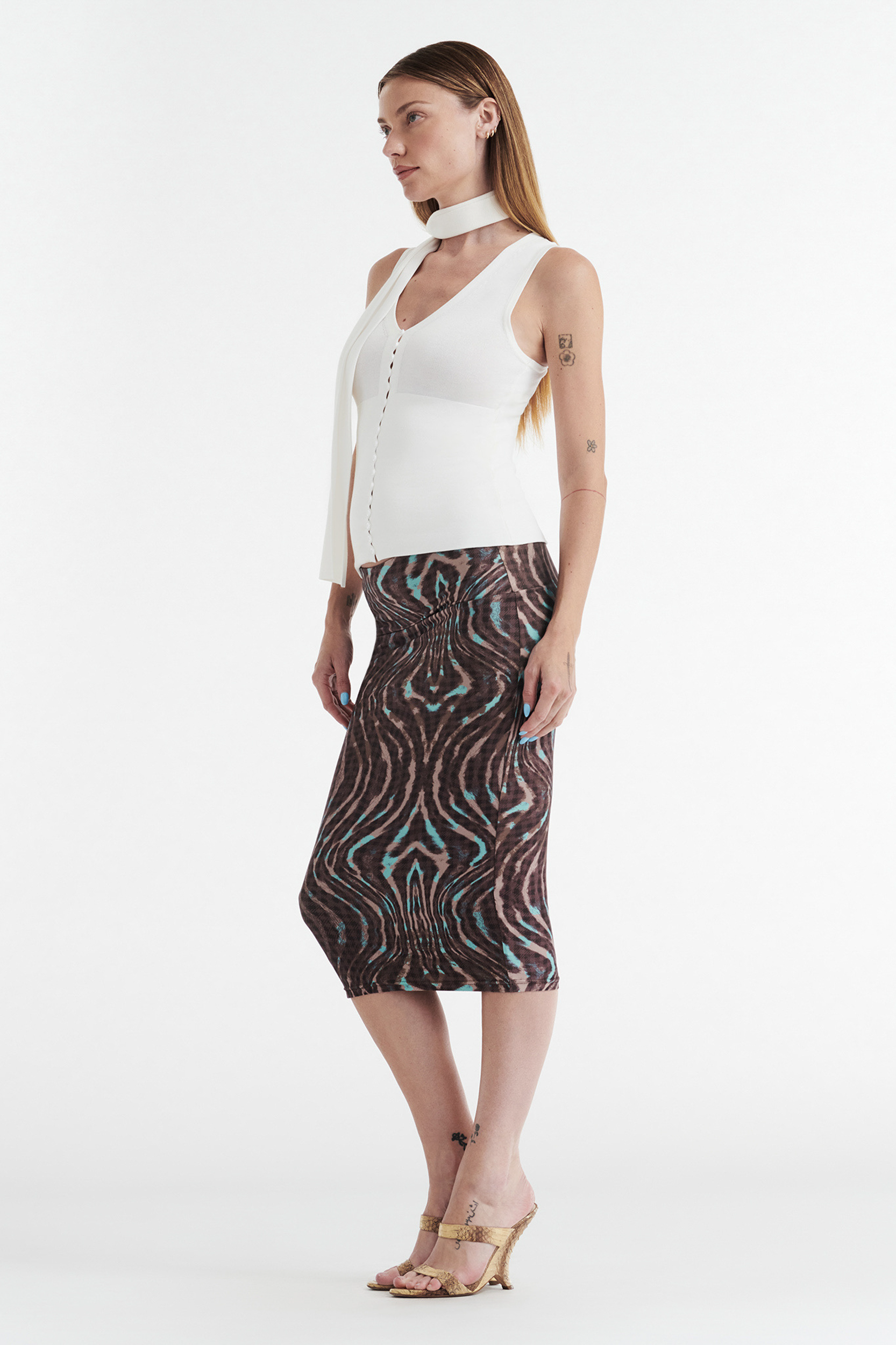 CDP10153-GISELLE-STRETCH-MINI-TUBE-SKIRT-WARPED-CHECK-01