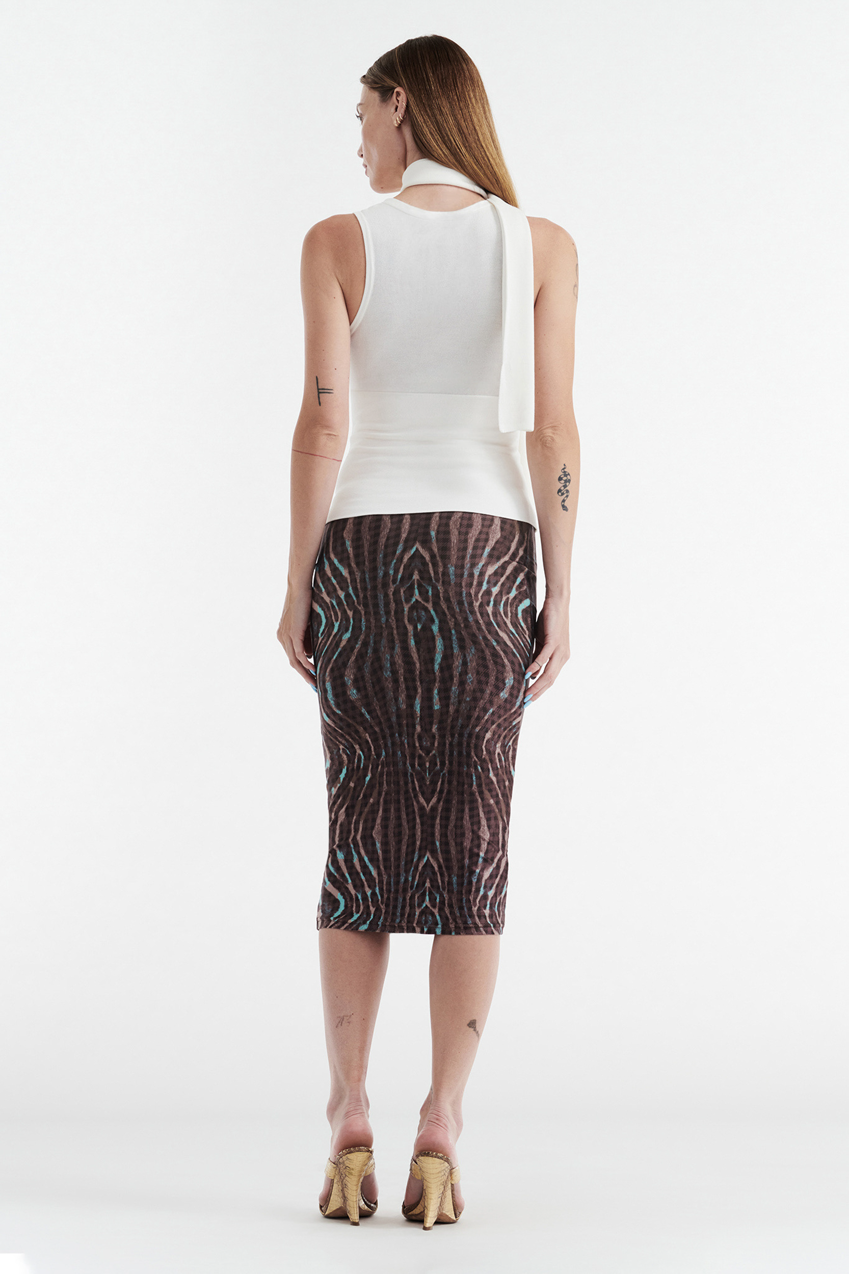 CDP10153-GISELLE-STRETCH-MINI-TUBE-SKIRT-WARPED-CHECK-02