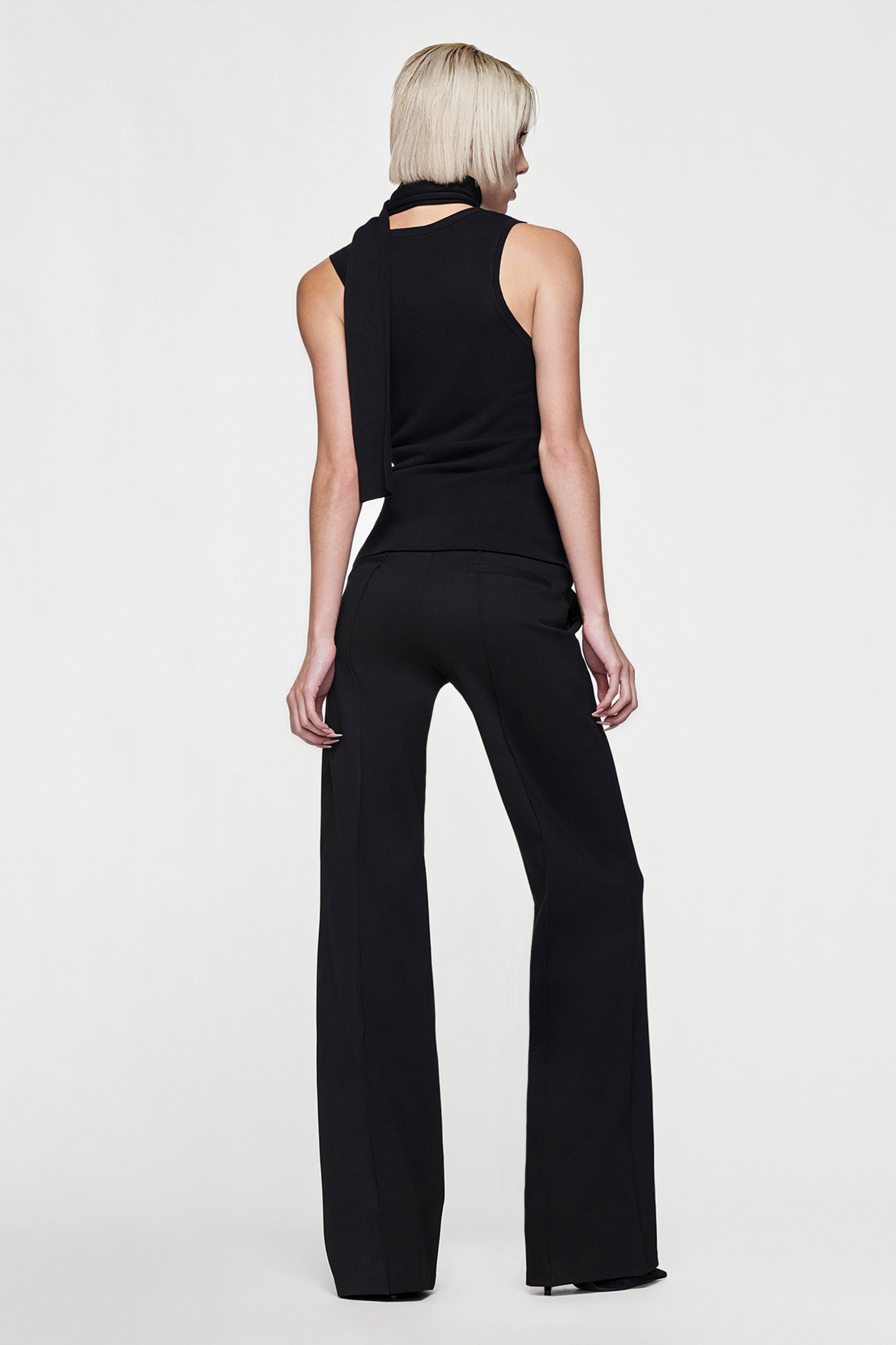 CDP16468-LILY-SLEEVELESS-KNIT-BUTTON-UP-TOP-BLACK-04