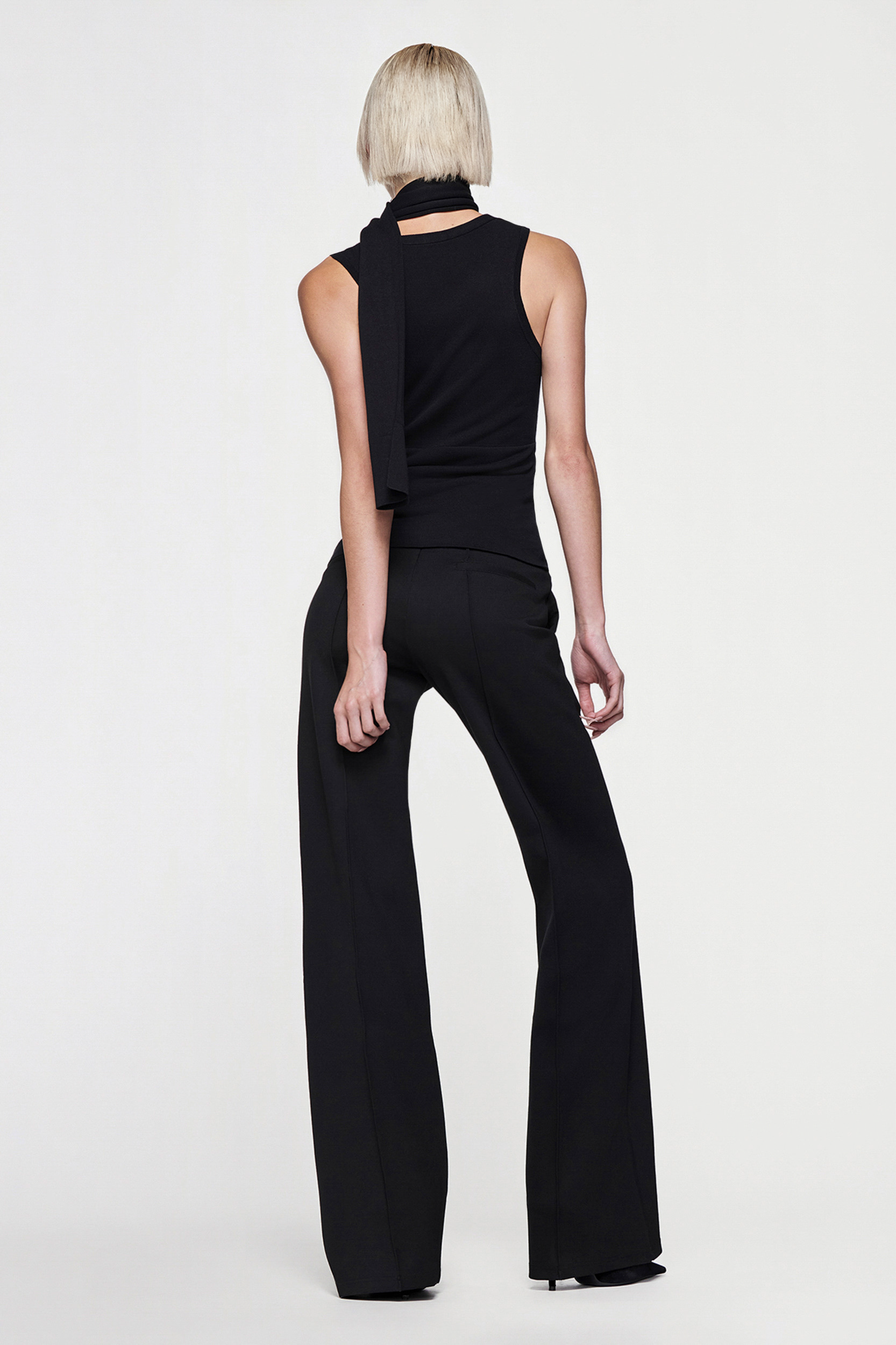 CDP16468-LILY-SLEEVELESS-KNIT-BUTTON-UP-TOP-BLACK-07