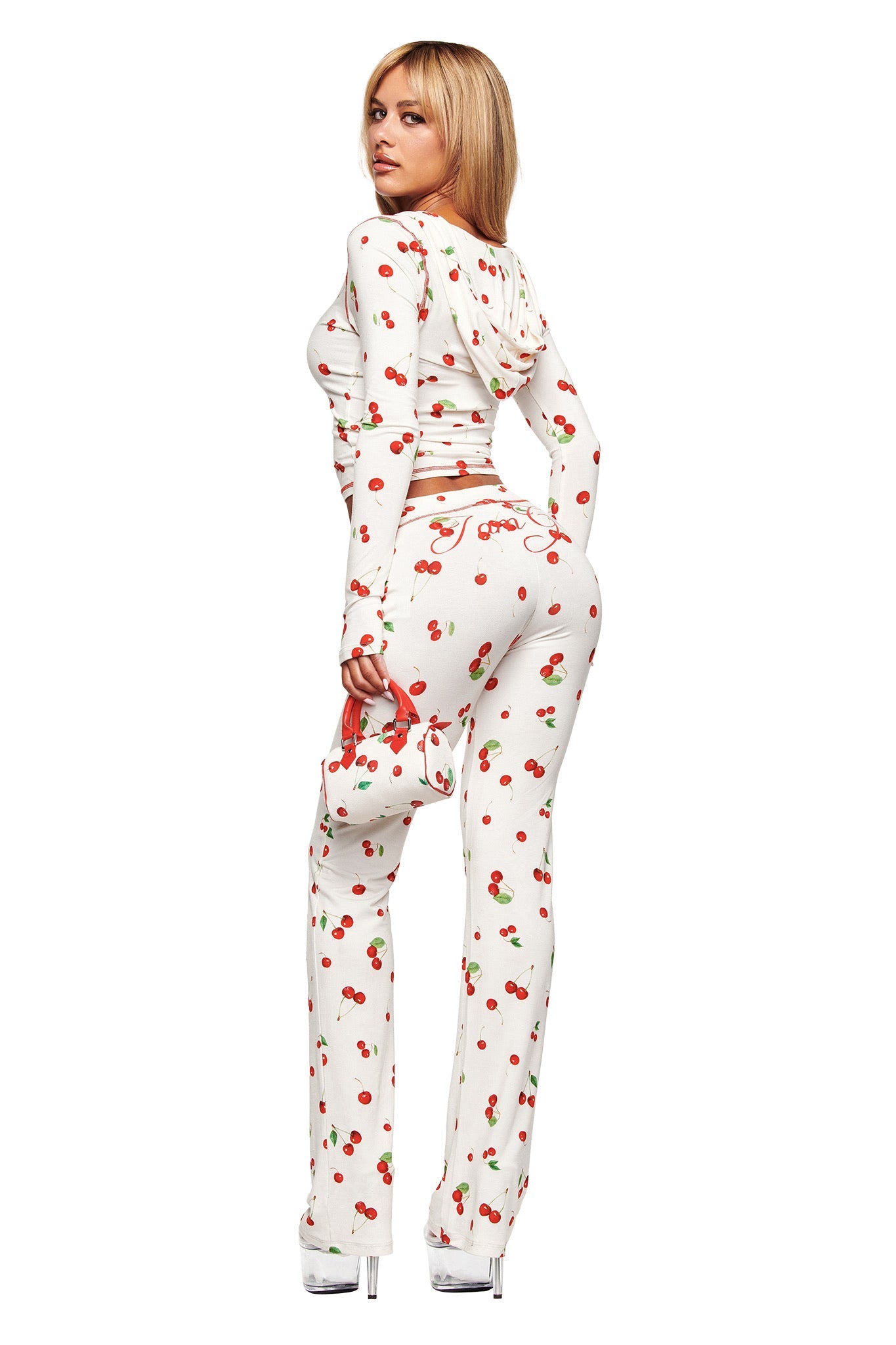 GIA12253-BLARE-TRACKPANT-CHERRY-02_7f0469c8-4e8d-4ee2-a3b0-34cb5f6c9043
