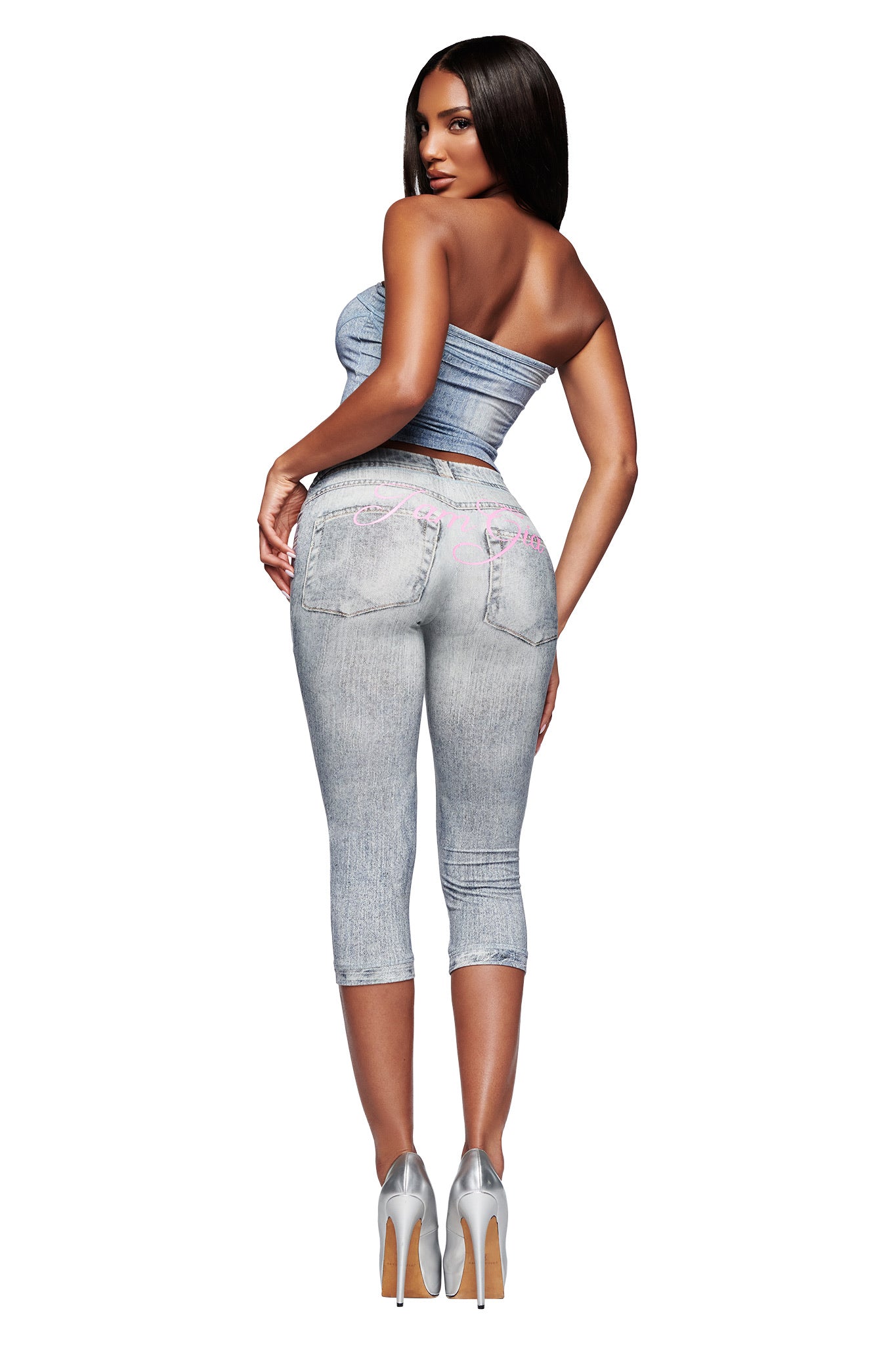 GIA17689-BLARE-CAPRI-DENIM-01_25e83144-5a76-4d10-9f04-d1d2fa6d924e