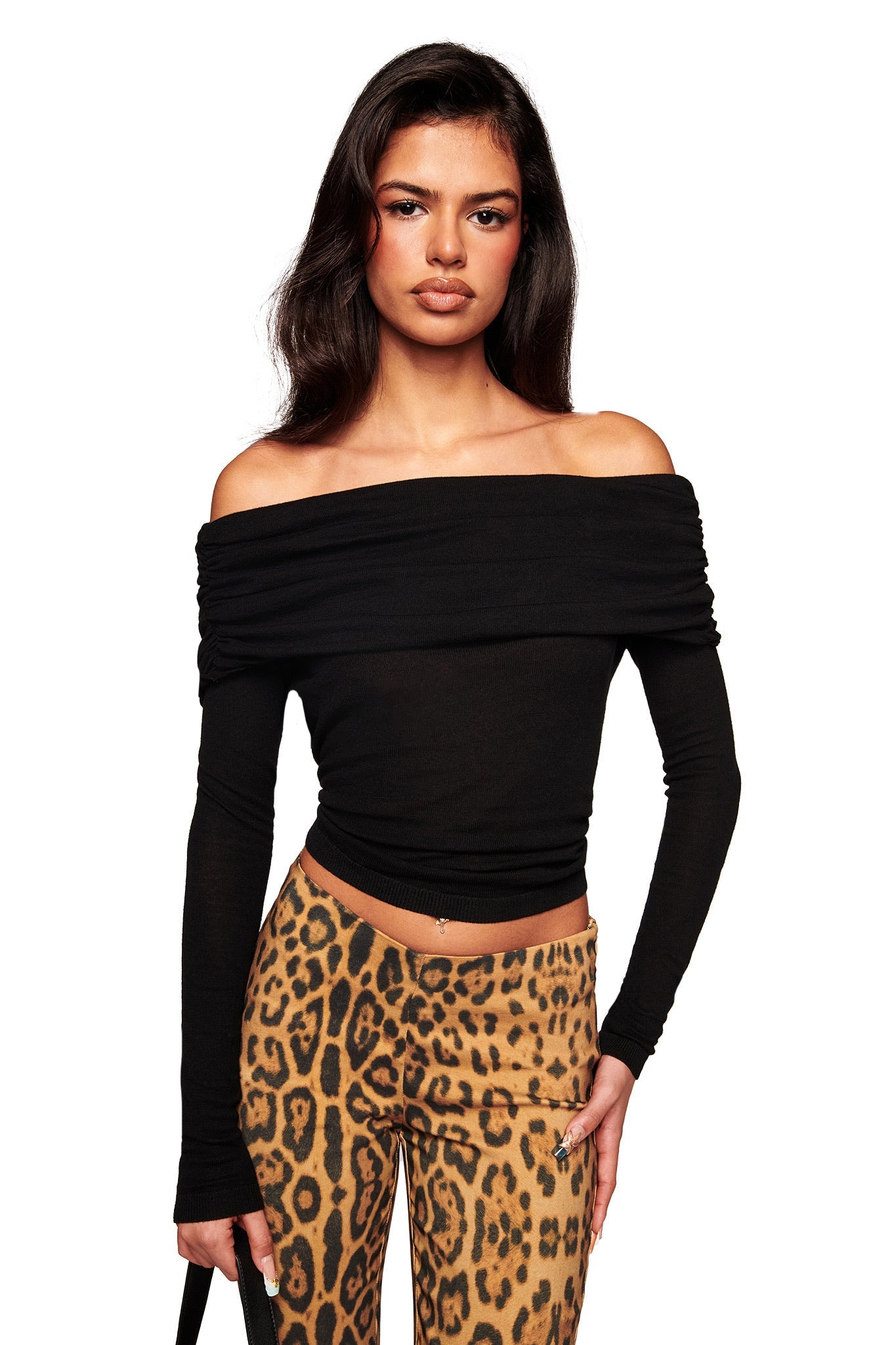 GIA18229-VEYRA-LONG-SLEEVE-TOP-BLACK-05_6faa2c3a-07b5-41b9-a5c3-621550105080