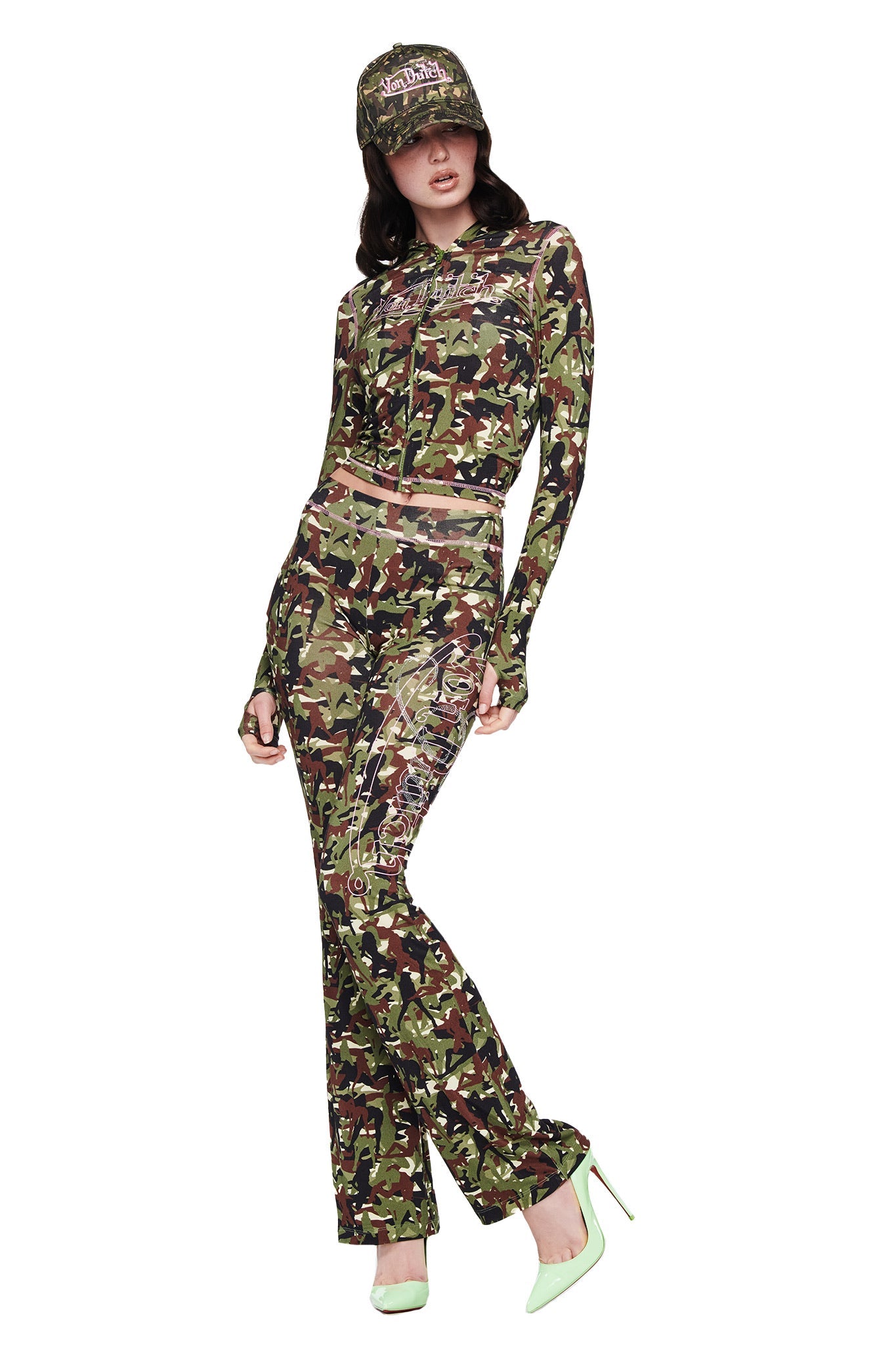 GIA18235-VON-DUTCH-BLARE-HOODIE-CAMO_02_a978629b-ce5c-4307-8160-1bd0b17788f7