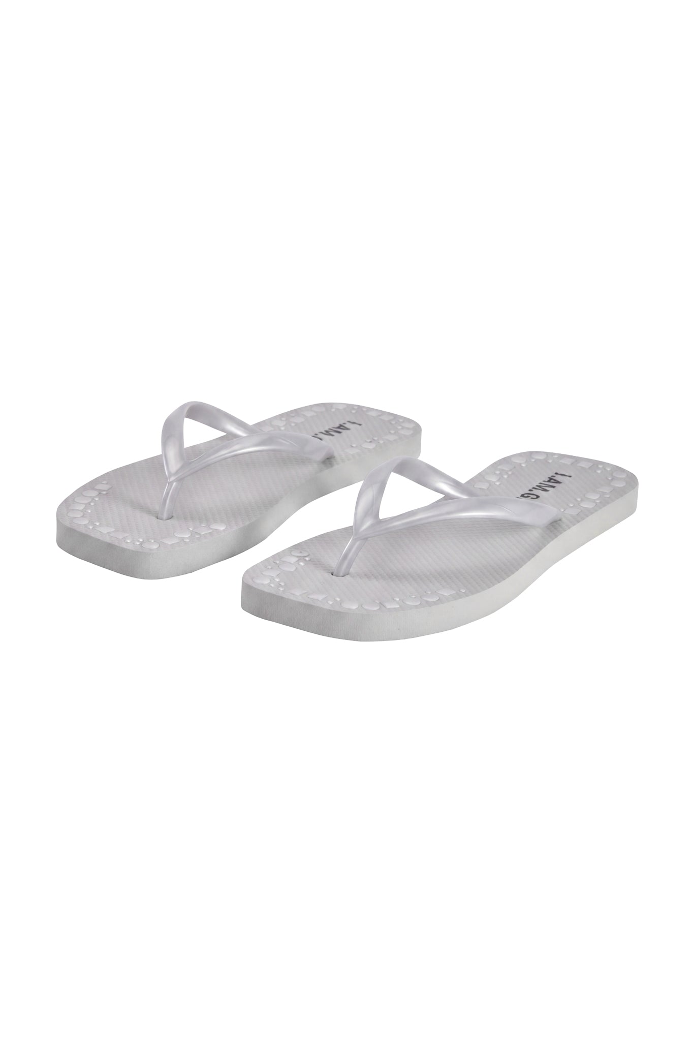 GIACC18635-SILVER-INKASTUDDEDFLIPFLOP-SIDEAPPROVED_f06c49cd-37fd-48d3-85c9-b3db1cf49d70