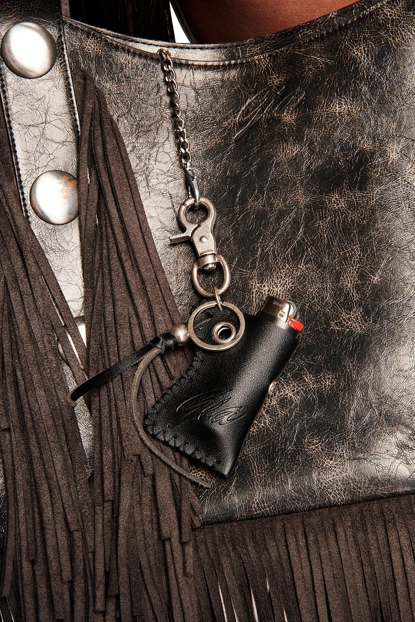 GIACC18836-VENUS-LIGHTER-KEYCHAIN-BLACK-02_6f3524b1-c3f0-400e-8494-593f8f44cc7c