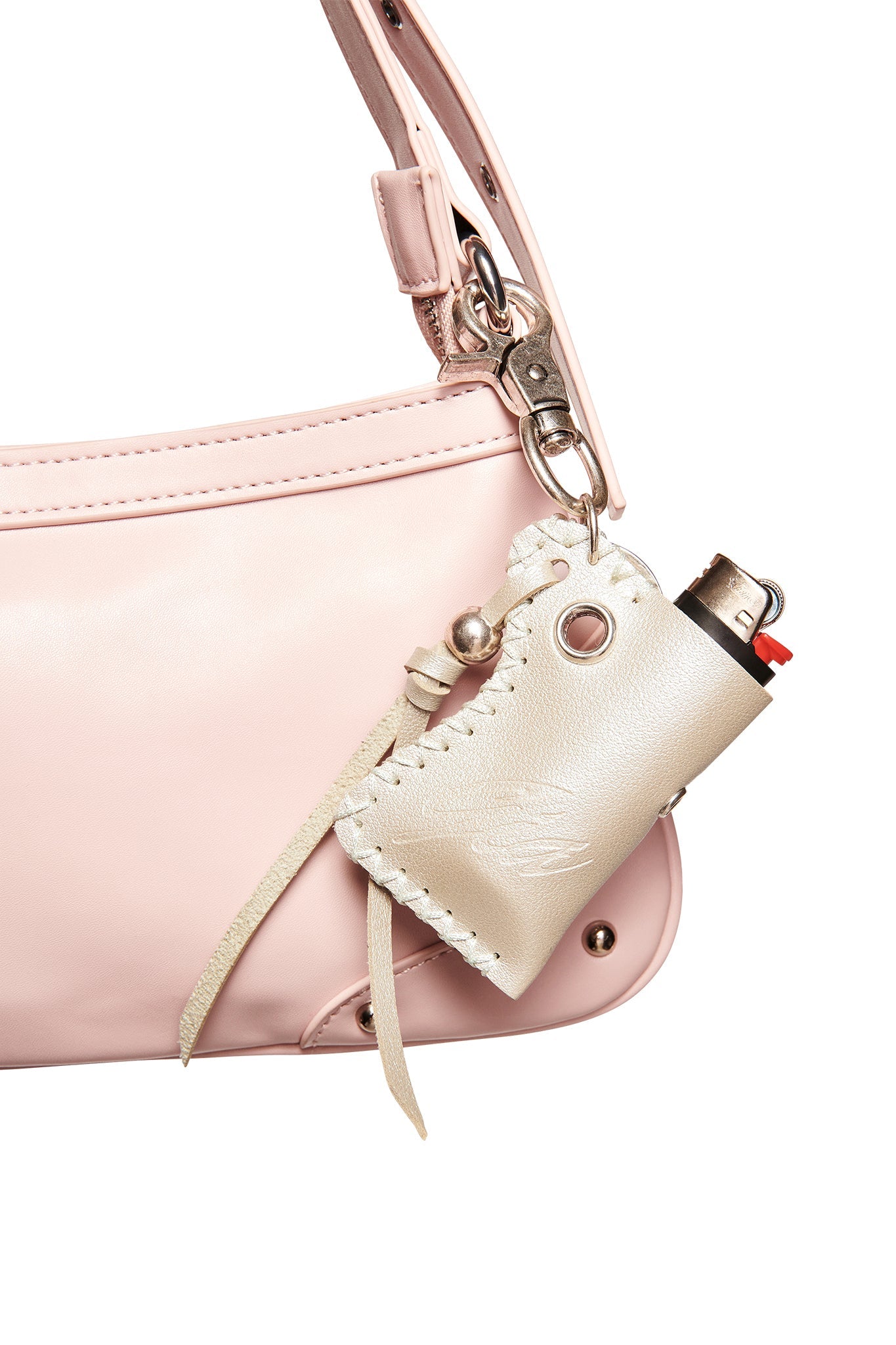 GIACC18836-VENUS-LIGHTER-KEYCHAIN-SILVER-01_2_e465a468-f357-406a-9621-f238d9a9307e