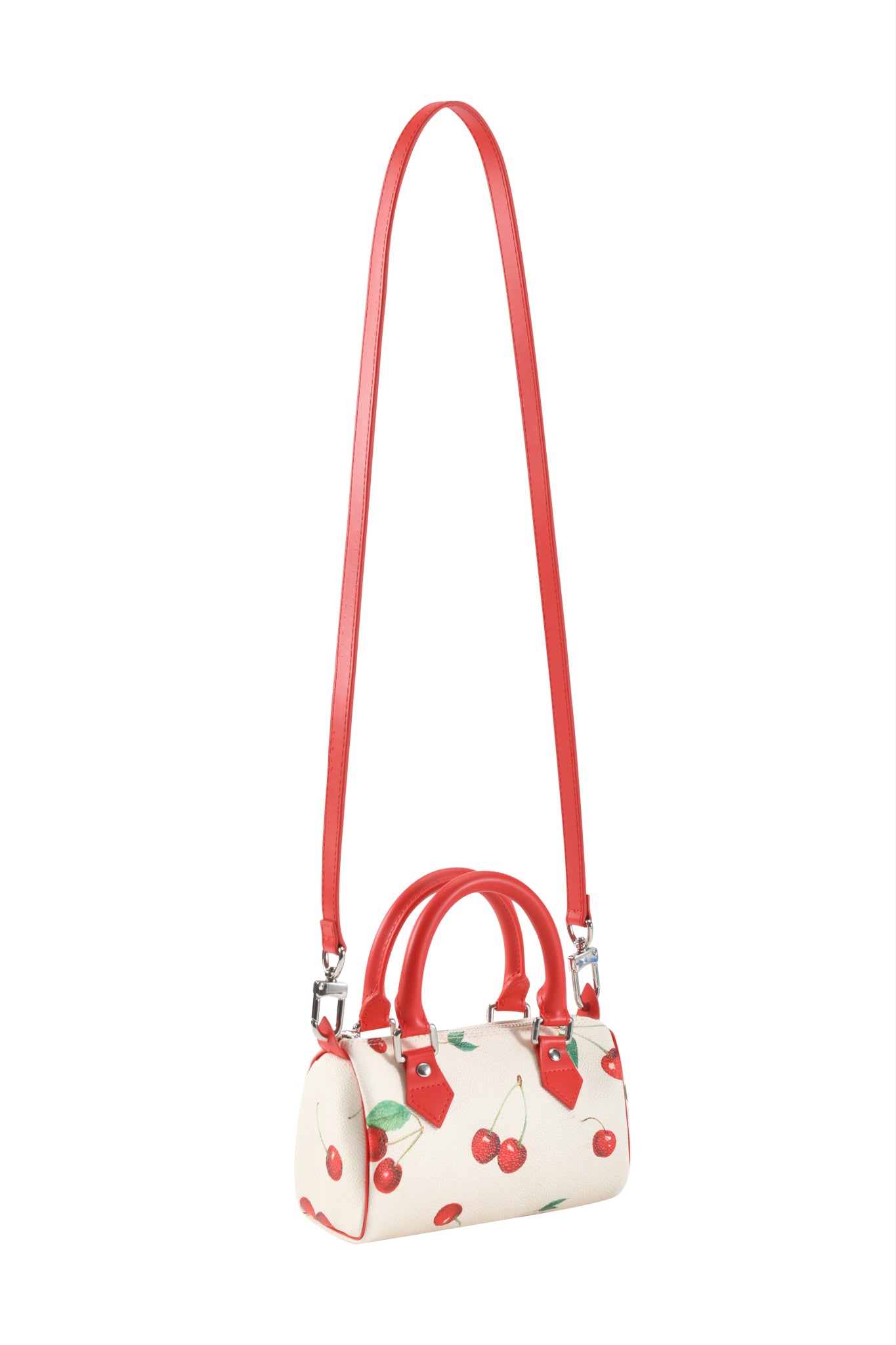 GIACC18867-CHERRYONTOP-NIKAMINIBAG-DETAIL_4_APPROVED